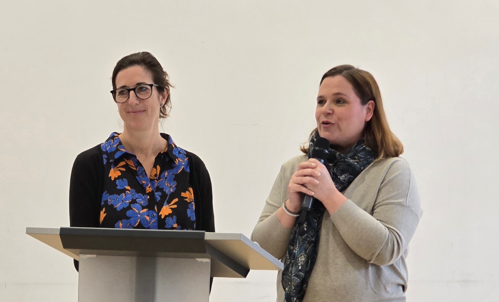 Yvonne Hermann und Manuela Eifler, Familienzentren