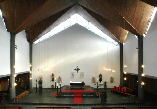 Blick auf den Altarraum