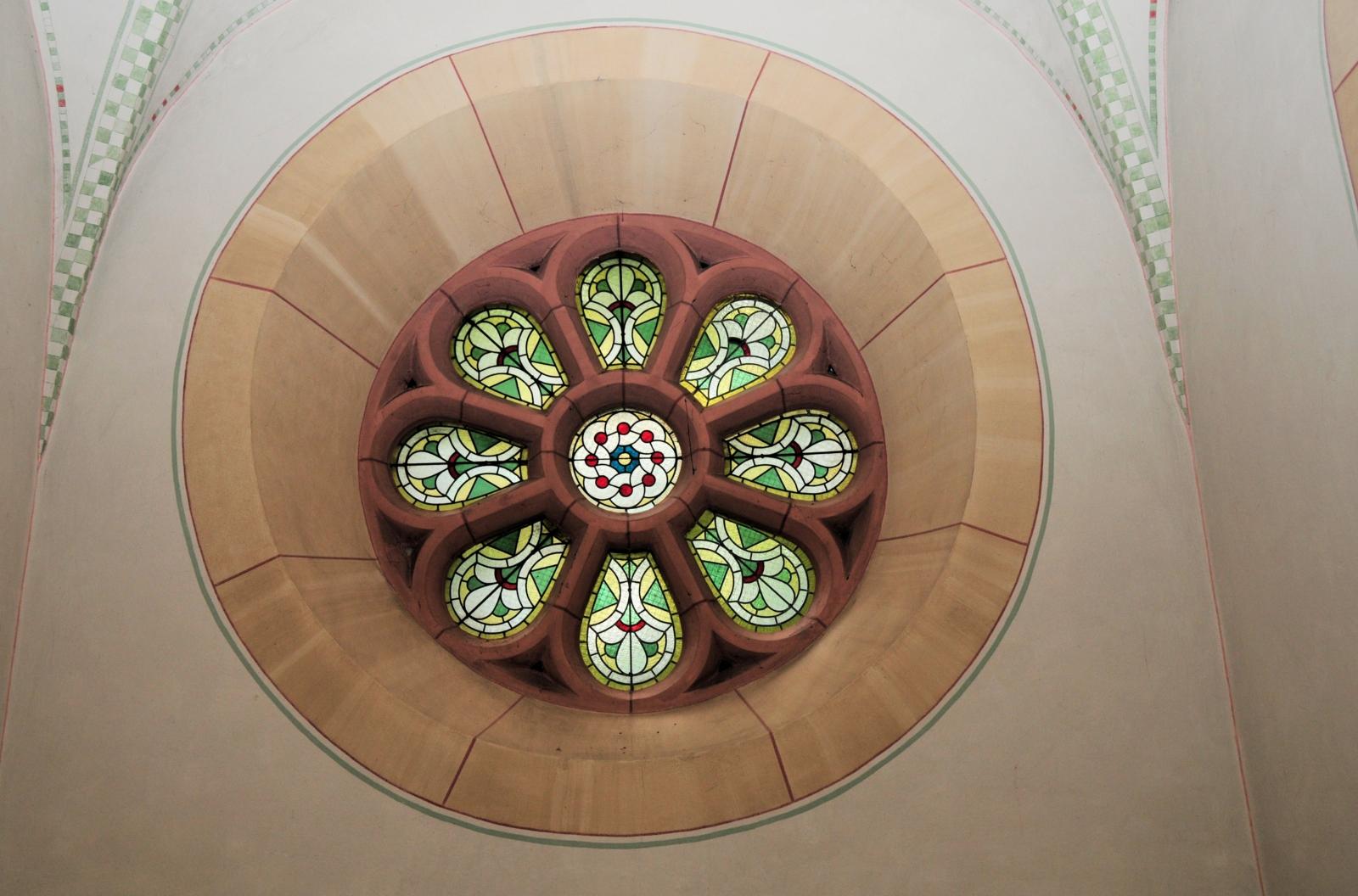 Rosette in der alten Orgelempore