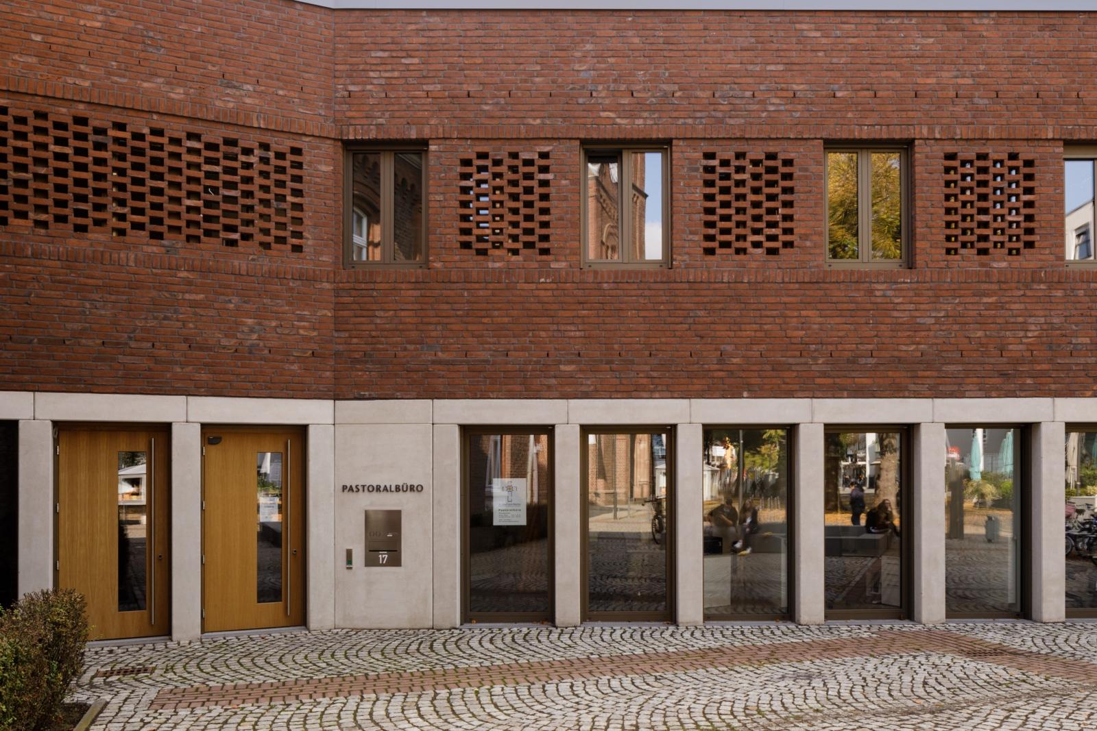 Pastoralbüro (im Ankerplatz)