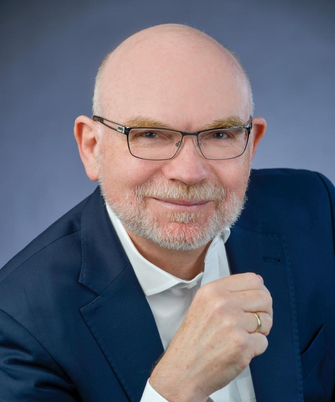 Dr. Bernd Sprenger